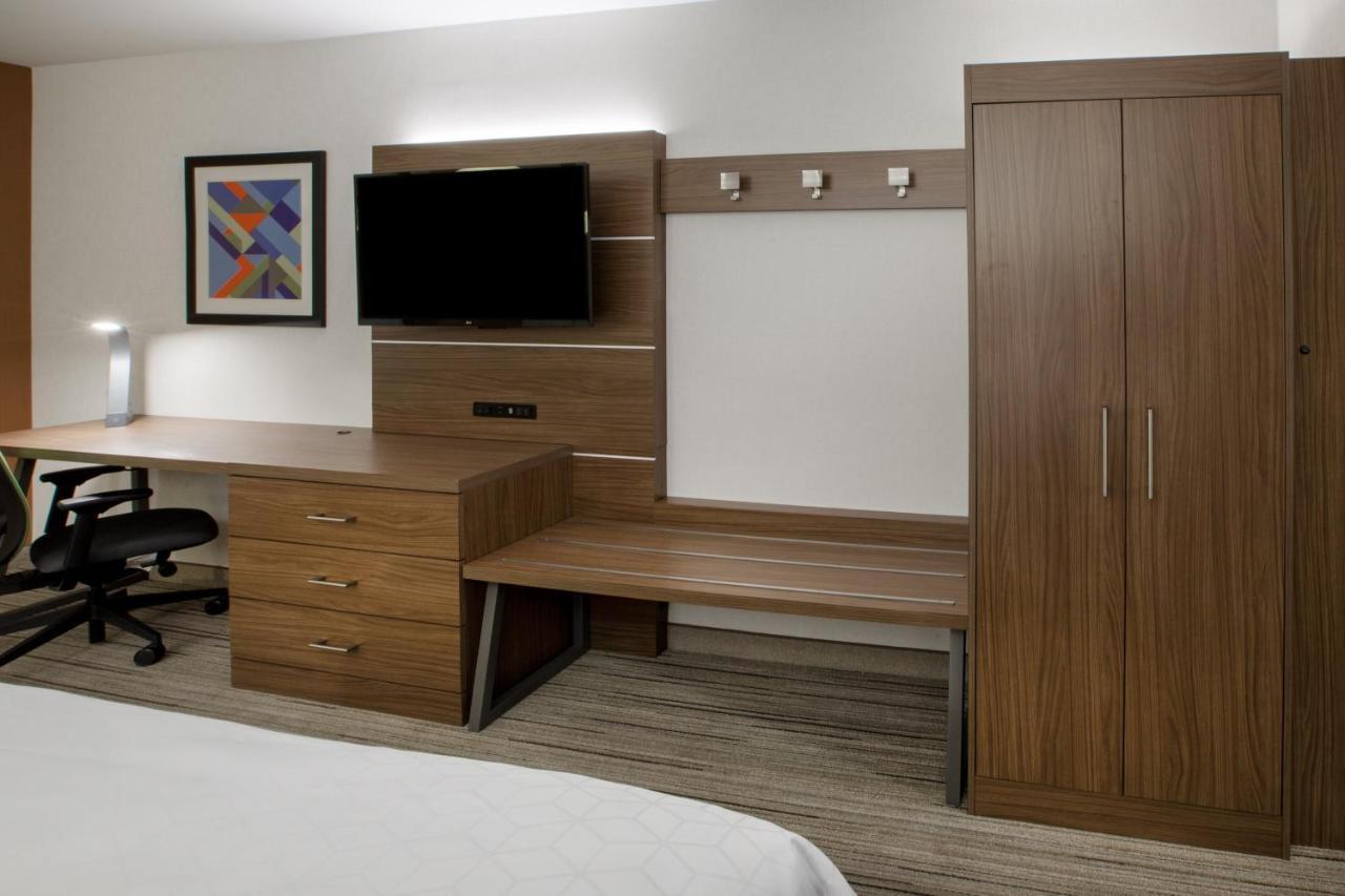 Holiday Inn Express & Suites Windsor East - Lakeshore By Ihg Tecumseh Εξωτερικό φωτογραφία