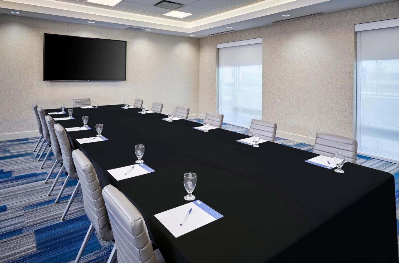 Holiday Inn Express & Suites Windsor East - Lakeshore By Ihg Tecumseh Εξωτερικό φωτογραφία