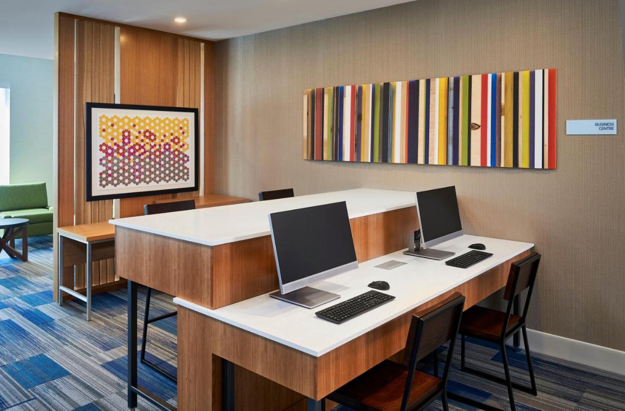 Holiday Inn Express & Suites Windsor East - Lakeshore By Ihg Tecumseh Εξωτερικό φωτογραφία
