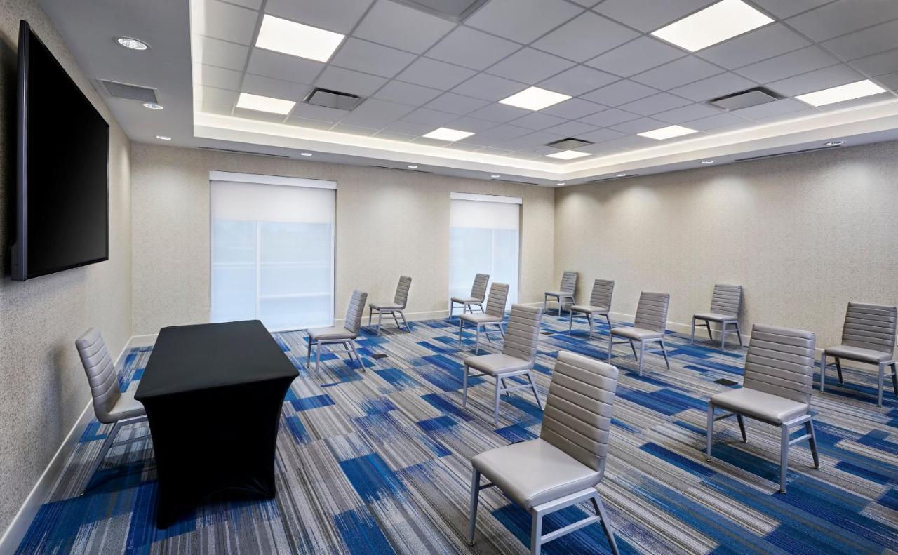 Holiday Inn Express & Suites Windsor East - Lakeshore By Ihg Tecumseh Εξωτερικό φωτογραφία